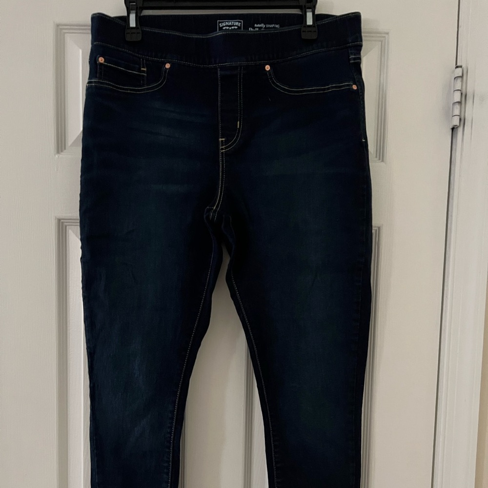 Levi Signature Jeggings
